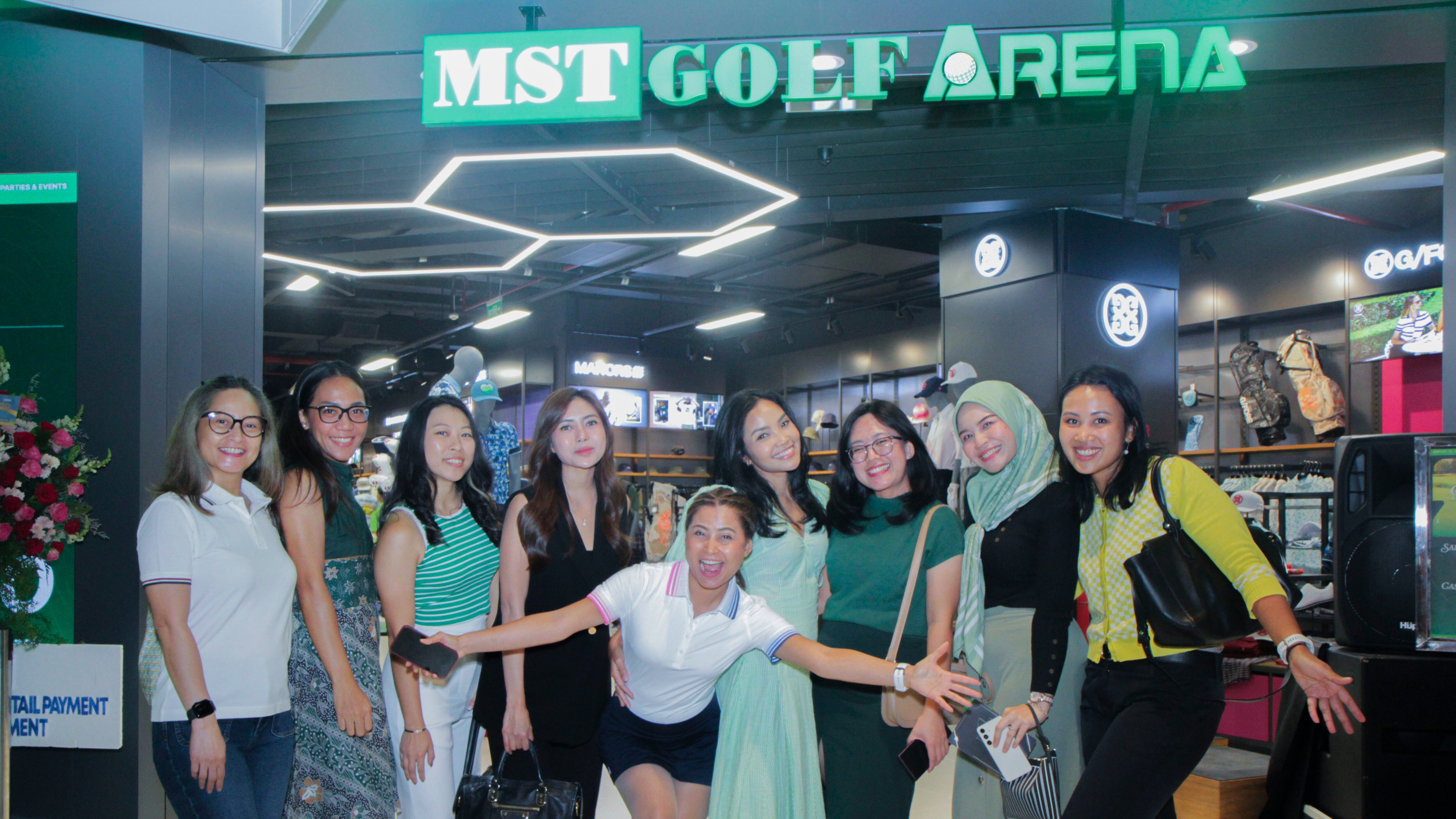 2-guests-celebrating-the-grand-opening-of-mst-golf.jpg