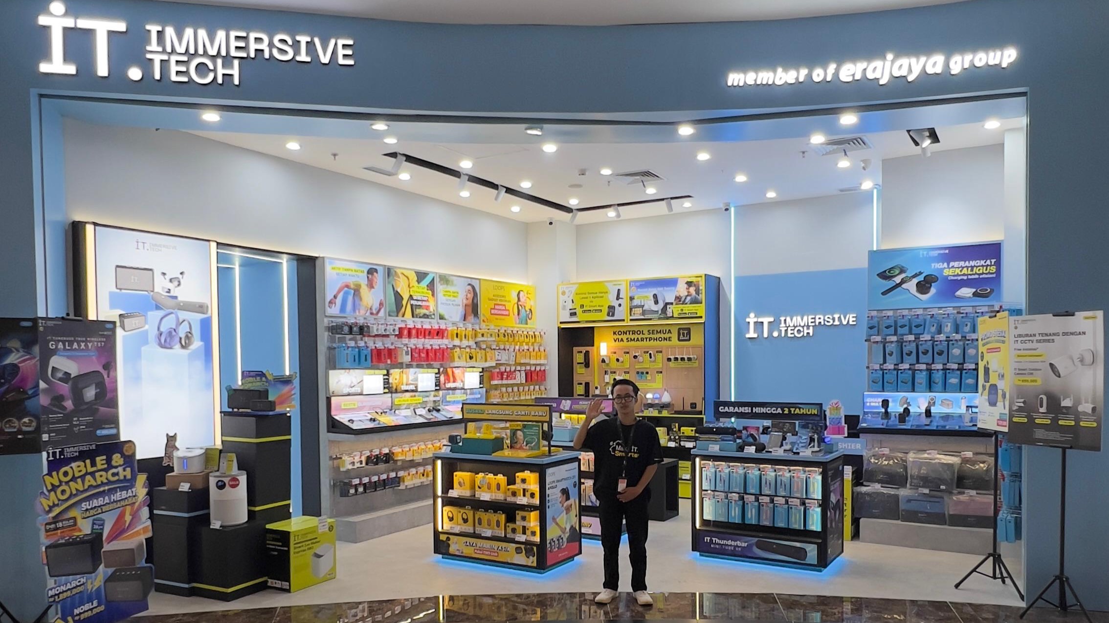 it-immersive-tech-store-semarang-01.jpg