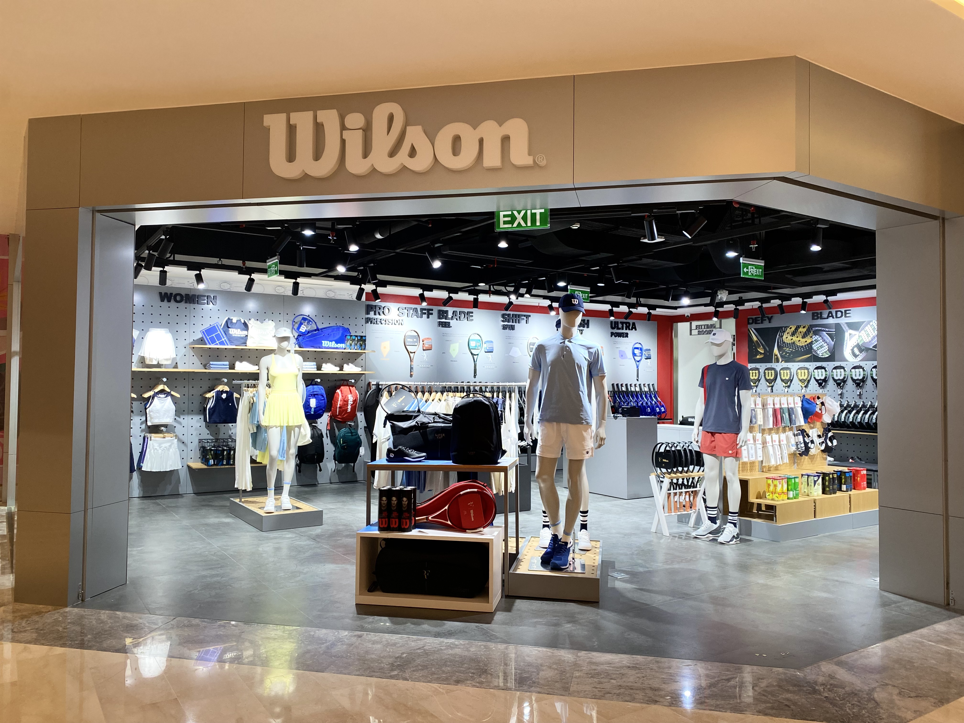 wilson-pro-shop-pertama-di-indonesia.jpg