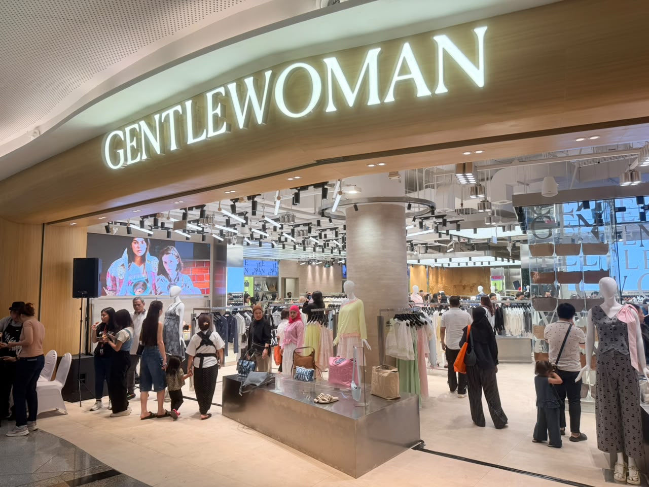 Finally! Erajaya Active Lifestyle Officially Brings Gentlewoman to Surabaya